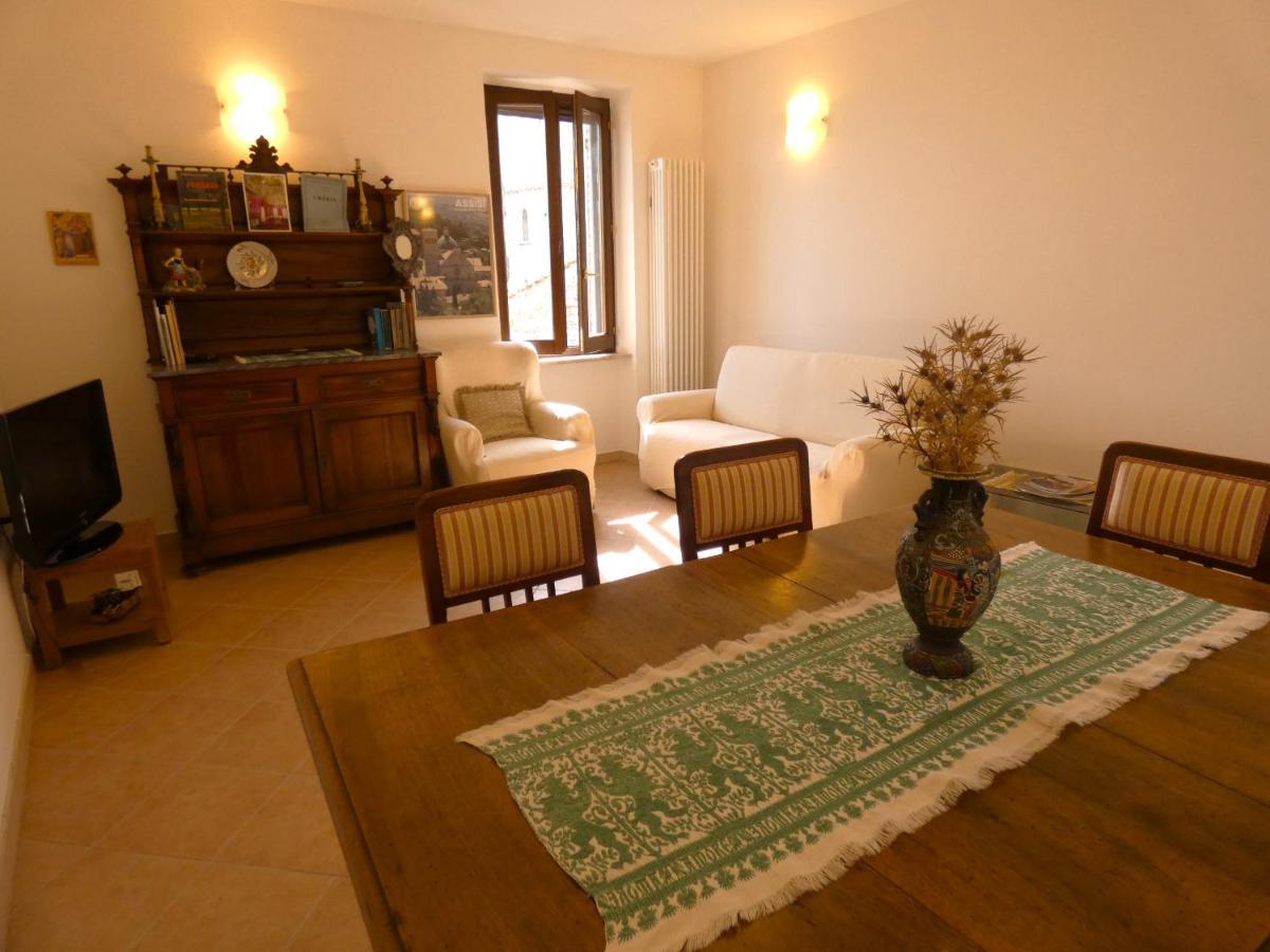 Scappo In Umbria, La Casa Di Eude Appartement Assisi Buitenkant foto