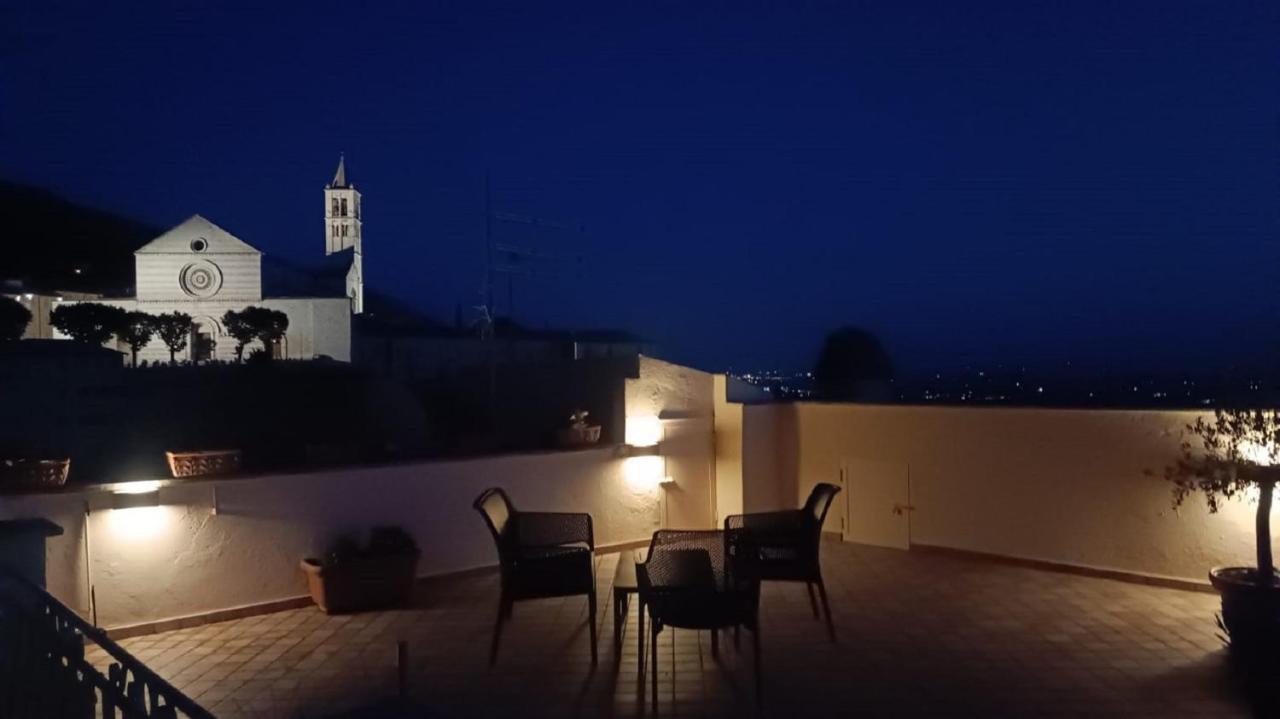 Scappo In Umbria, La Casa Di Eude Appartement Assisi Buitenkant foto