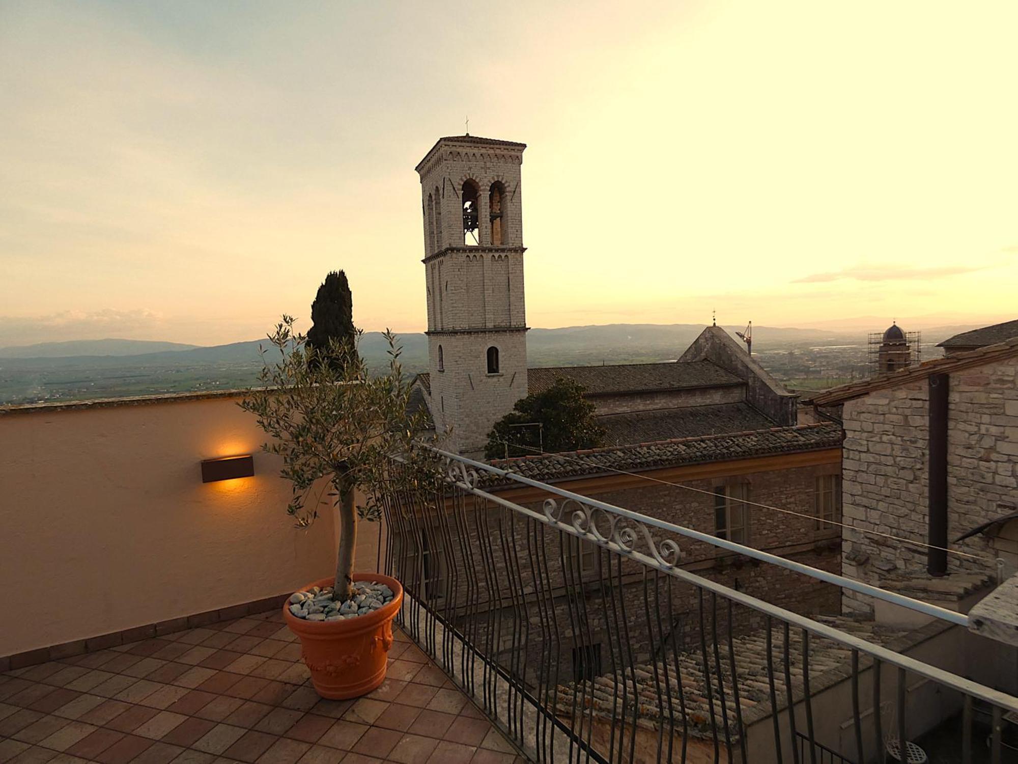 Scappo In Umbria, La Casa Di Eude Appartement Assisi Buitenkant foto
